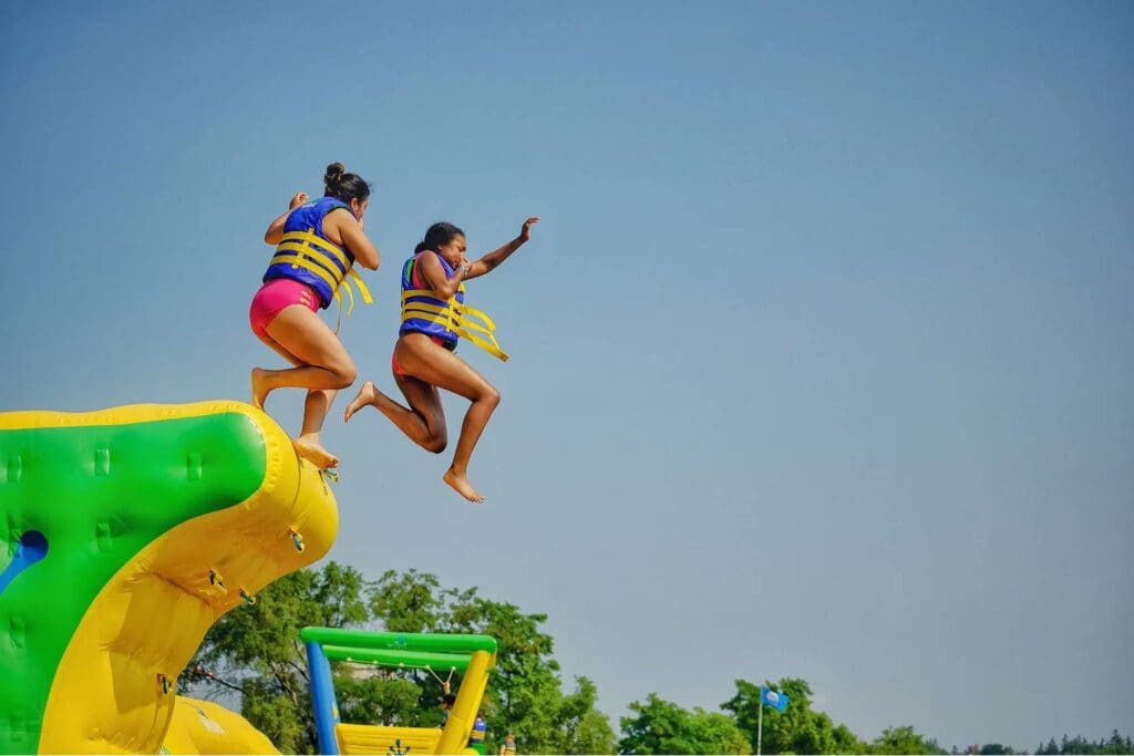 This image is by Splash ON.